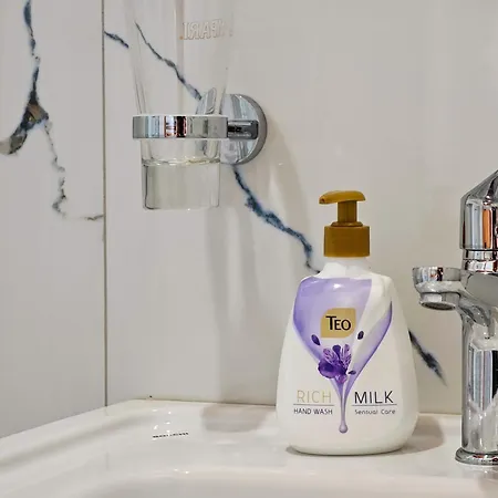 דירה Kroni Velipojë